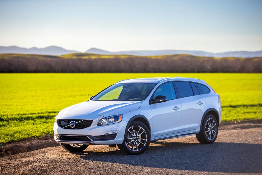 Volvo V60 Cross Country (US) '2015